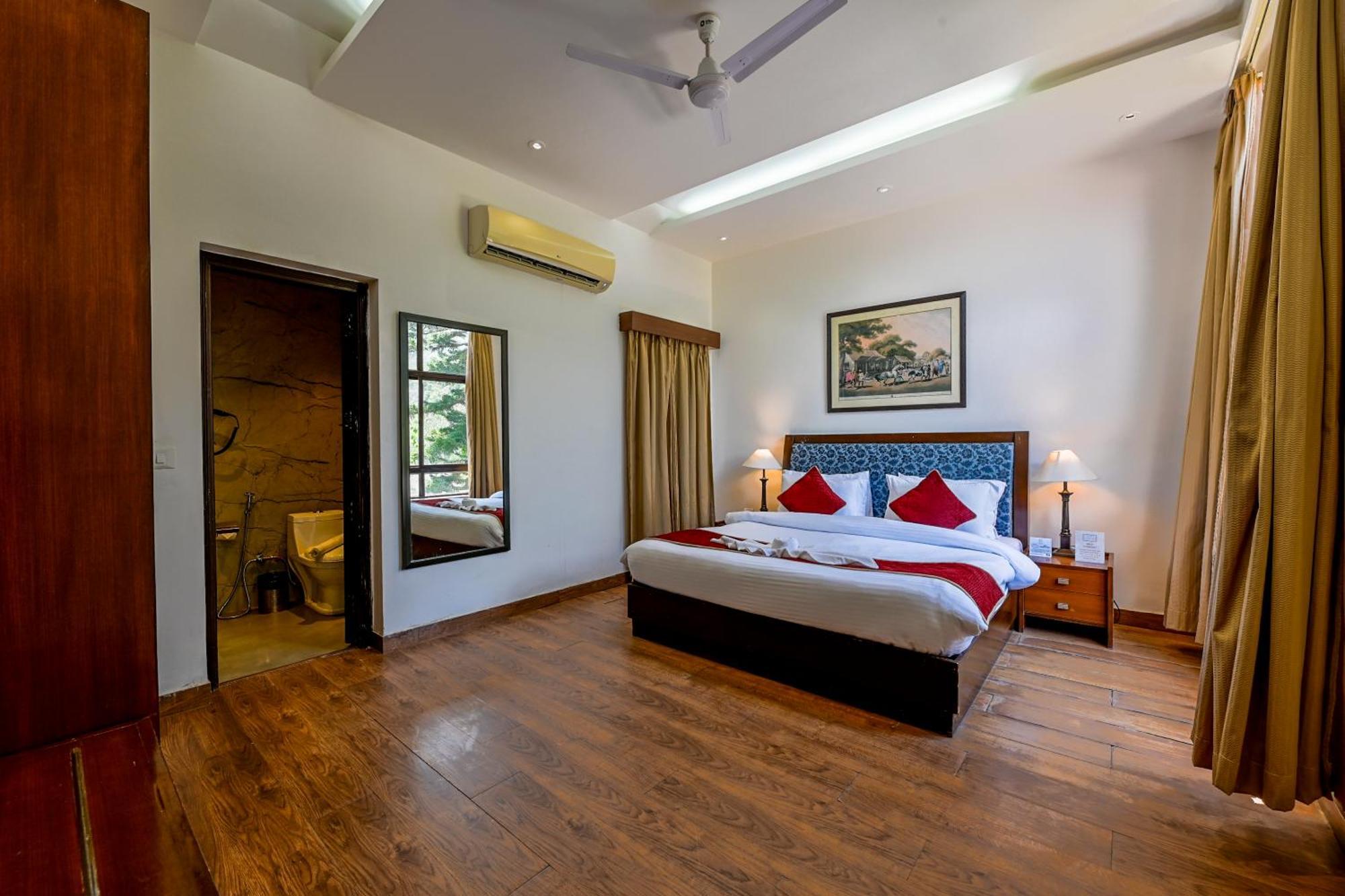 Welcomheritage Tarangi Ramganga Resort Marchula Esterno foto