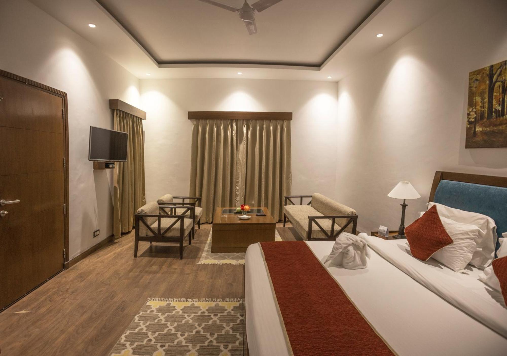 Welcomheritage Tarangi Ramganga Resort Marchula Esterno foto
