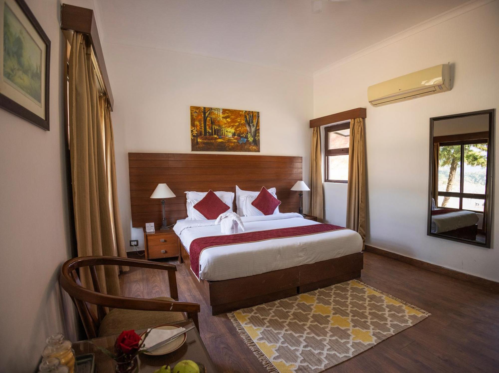 Welcomheritage Tarangi Ramganga Resort Marchula Esterno foto